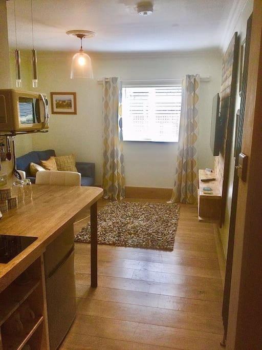 Henwick House Beautiful Flat,Private Parking, Short Walk To Town Apartman Ludlow Kültér fotó