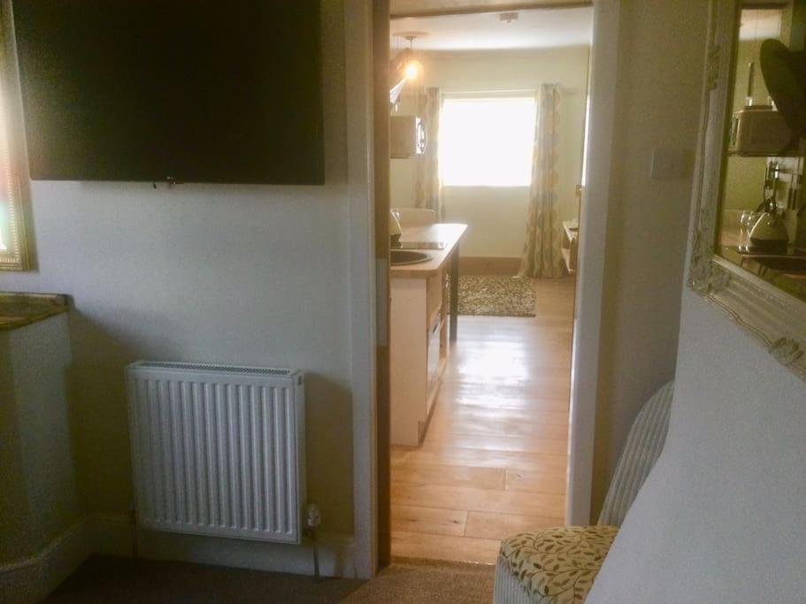 Henwick House Beautiful Flat,Private Parking, Short Walk To Town Apartman Ludlow Kültér fotó
